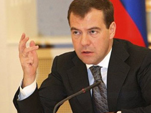 Президент Д.Медведев неожиданно прибыл на Кавказ и провел совещание с силовиками.