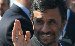Ахмадинежад призывает признать права иранского народа.