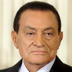 Имя Мубарака стирают из истории