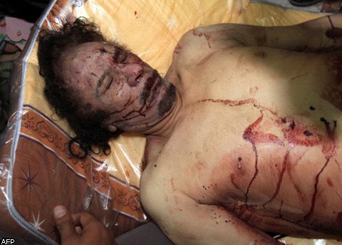 Западные СМИ смакуют подробности убийства М.Каддафи