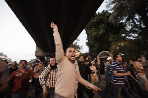 Недовольные египтяне громят офисы «Братьев мусульман»