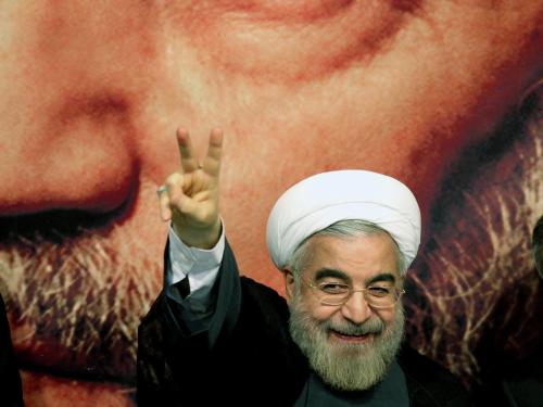 Президентом Ирана избран представитель реформаторов Хассан Роухани