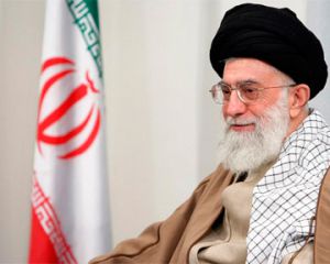 Иран не стремится к обладанию ядерным оружием, - аятолла Али Хаменеи