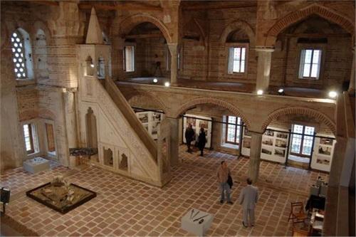 Старейшая османская мечеть в Европе восстала из руин