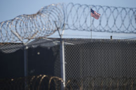 «Дневник Гуантанамо» разоблачает жестокость американских тюрем и пыток 