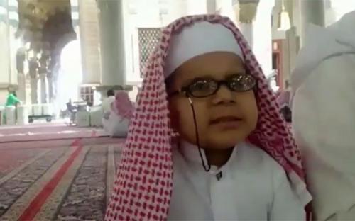 Как пятилетний слепой мальчик выучил весь Коран наизусть?