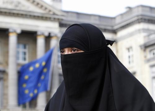 В Европе настроены на полный запрет паранджи